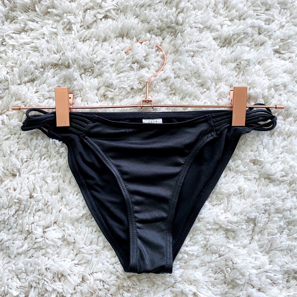 NWOT BILLABONG BIKINI BOTTOM